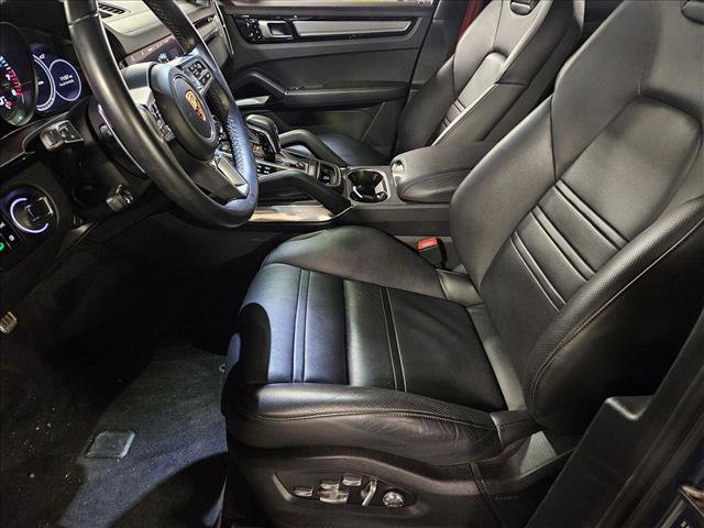 Used 2019 Porsche Cayenne Turbo image 17