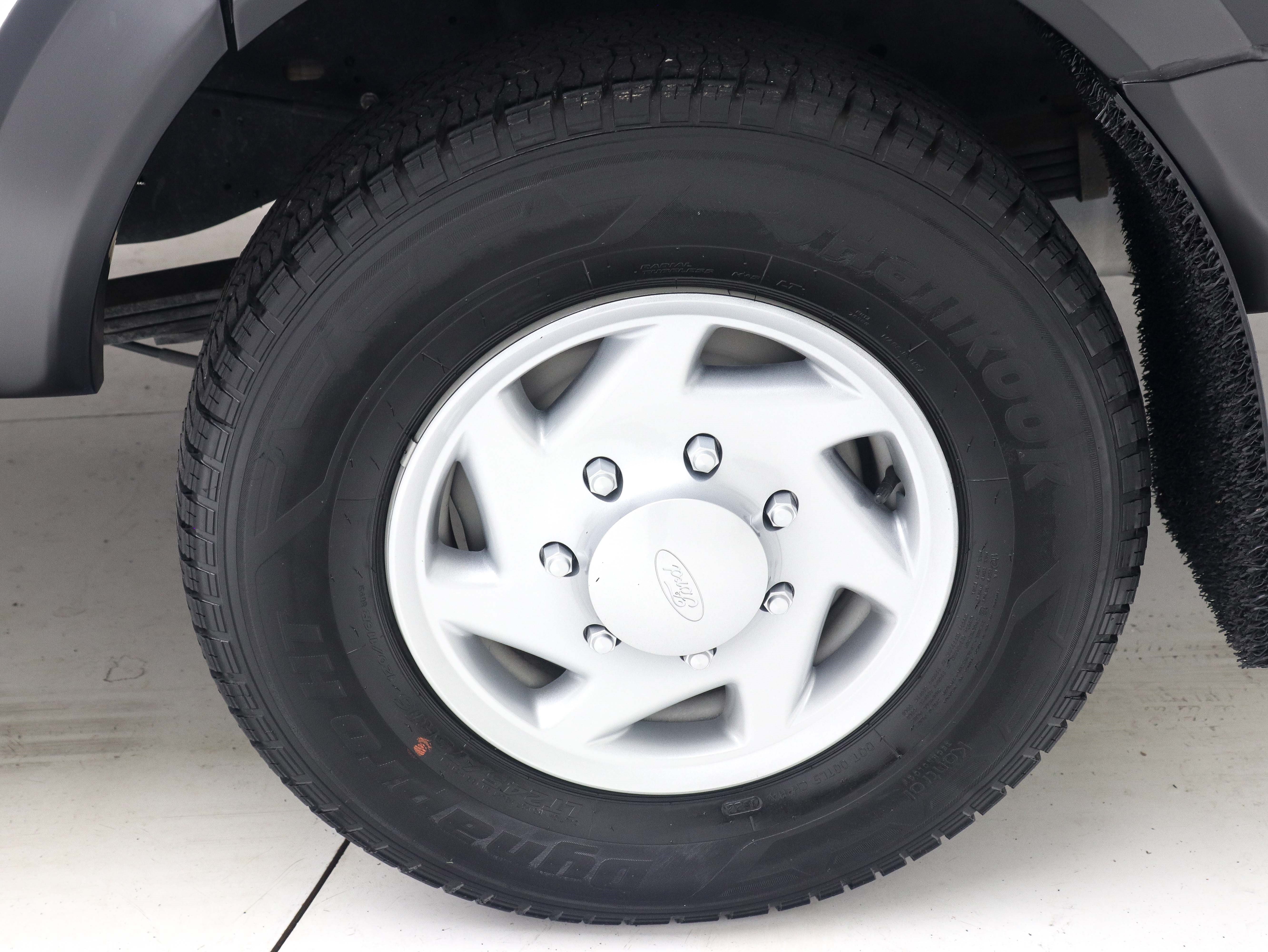 Used 2023 Ford E-350 and Econoline 350 Super Duty w/ Power Windows & Locks Group RWD image 25