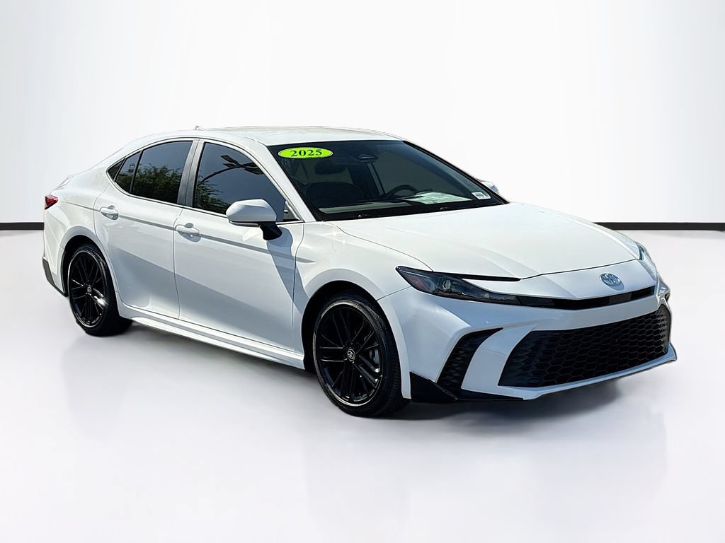 Certified 2025 Toyota Camry SE w/ Convenience Package FWD image 3