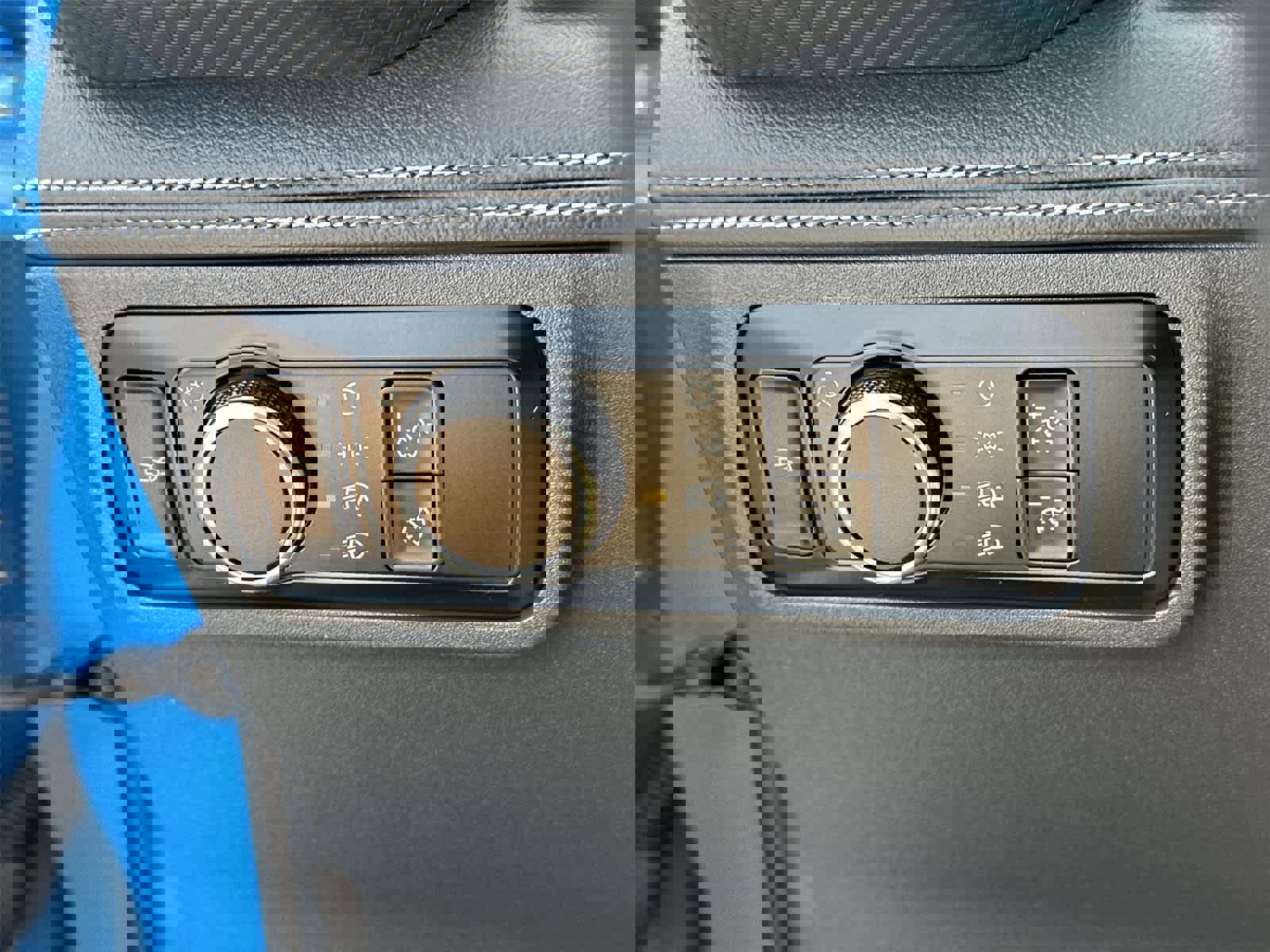 Used 2024 Ford Mustang Premium image 27