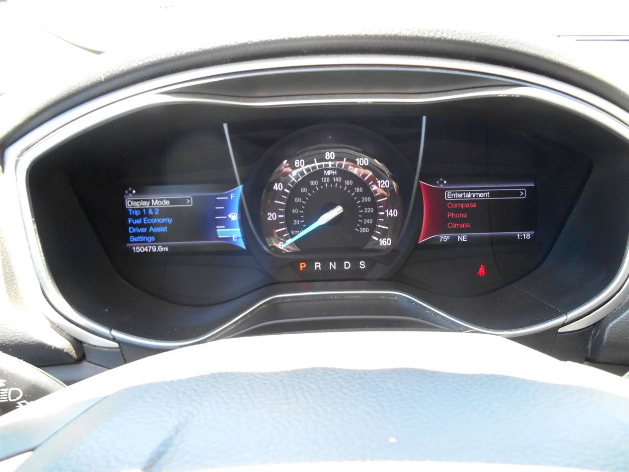 Used 2016 Ford Fusion SE FWD image 5