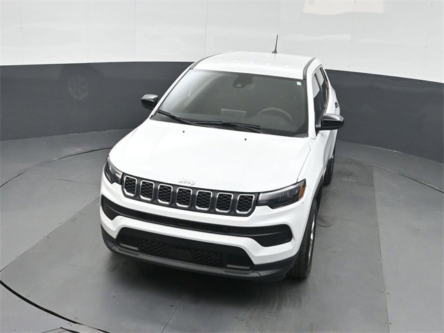 Used 2025 Jeep Compass Sport image 35