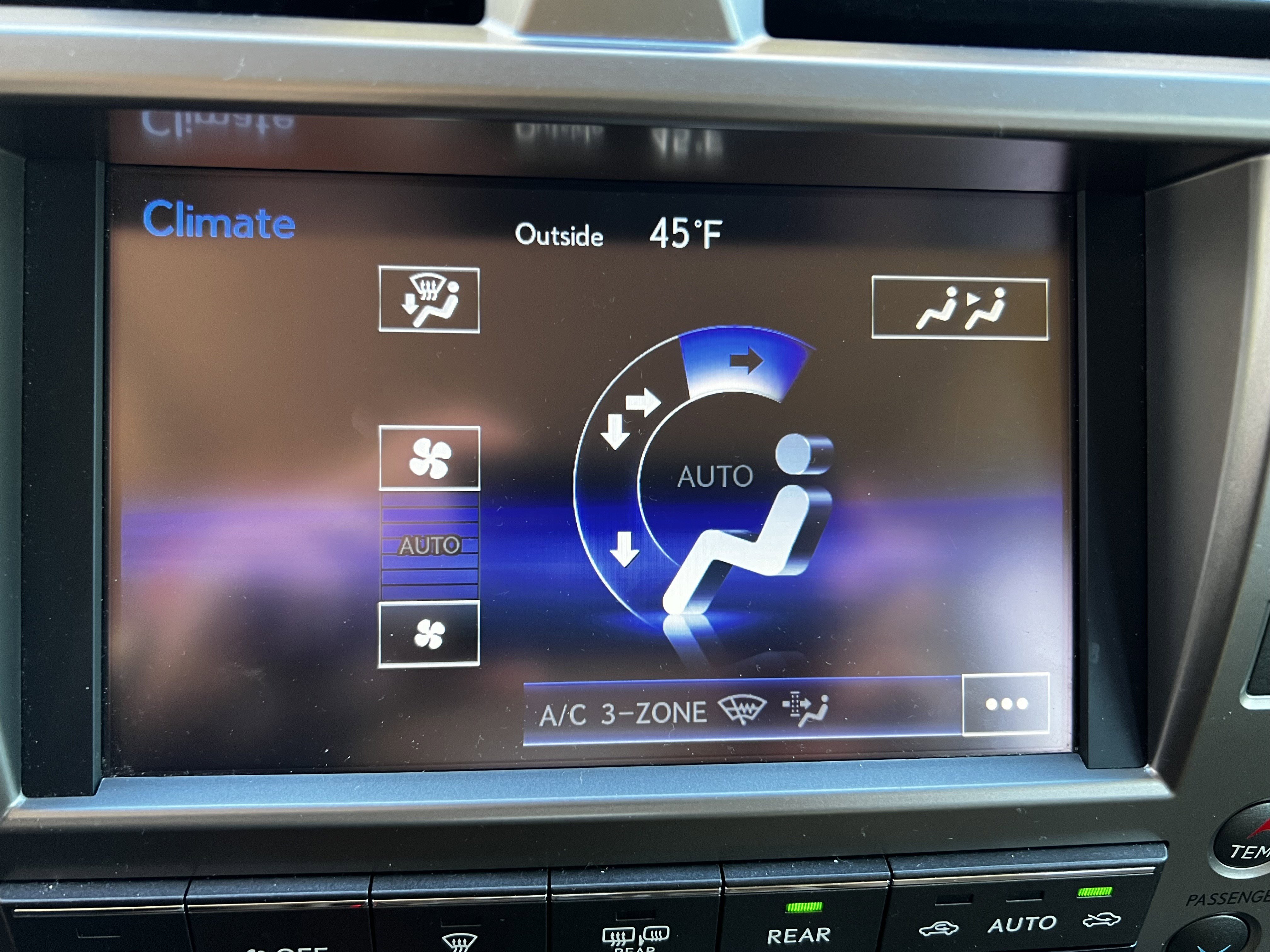 Used 2016 Lexus GX 460 image 25