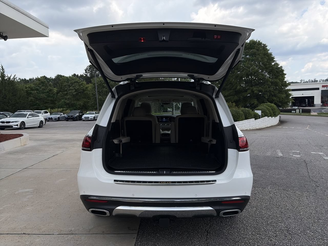 Used 2021 Mercedes-Benz GLS 450 4MATIC image 35