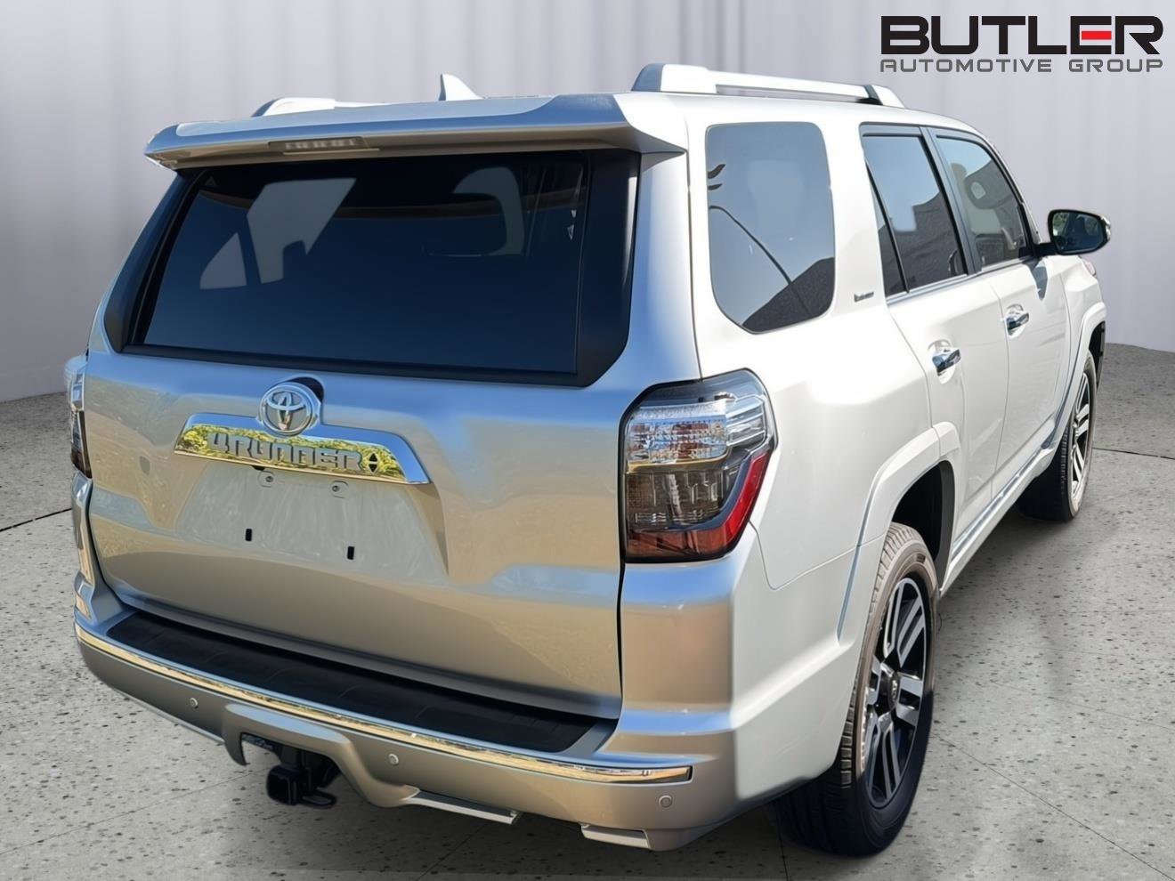 Used 2021 Toyota 4Runner Limited AWD/4WD image 8