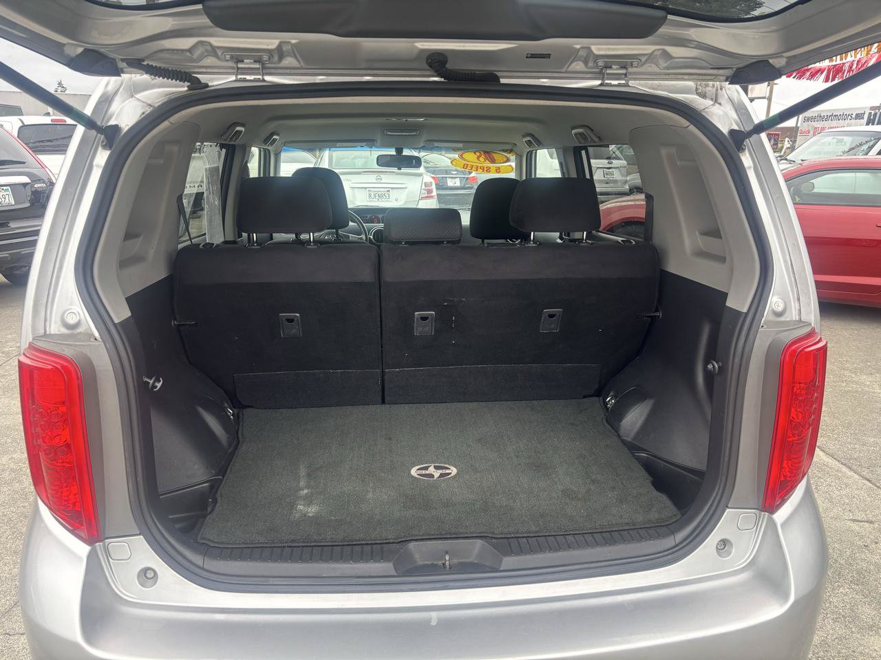 Used 2008 Scion xB FWD image 7
