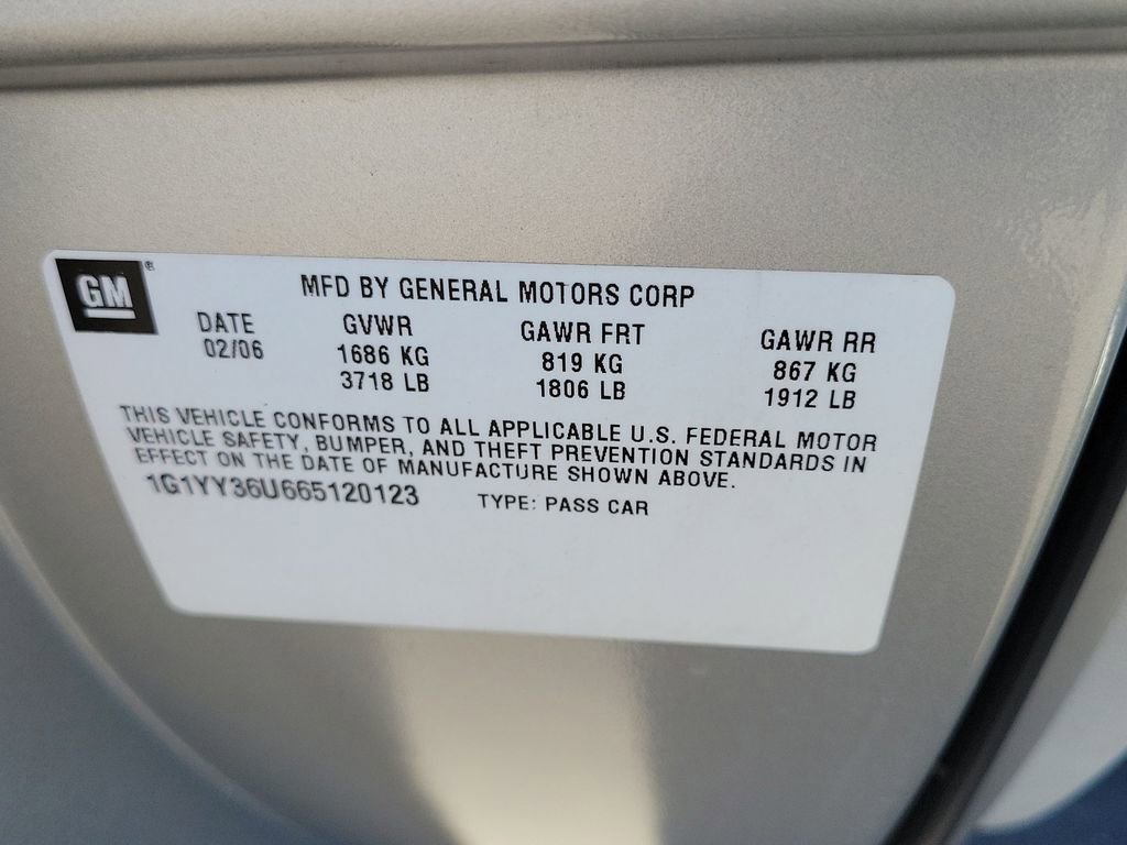 Used 2006 Chevrolet Corvette Convertible w/ Preferred Equipment Group image 28