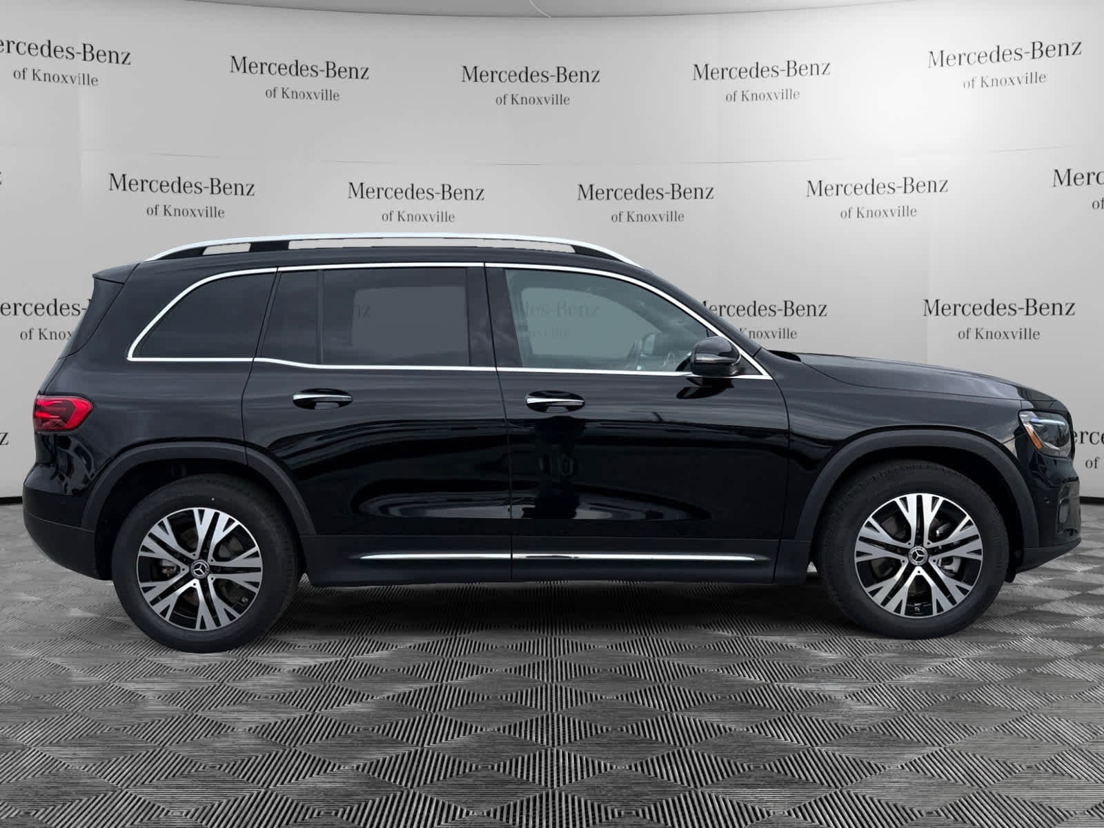 Certified 2024 Mercedes-Benz GLB 250 image 6