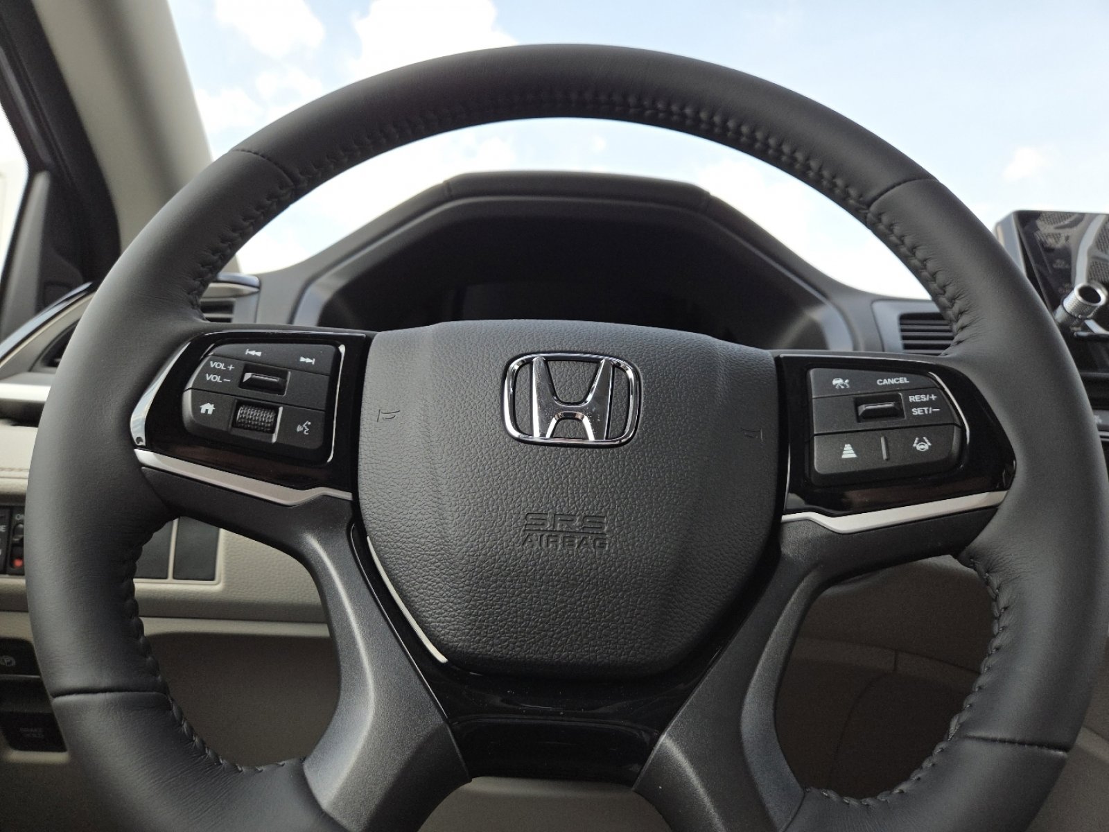 New 2026 Honda Odyssey Touring image 28