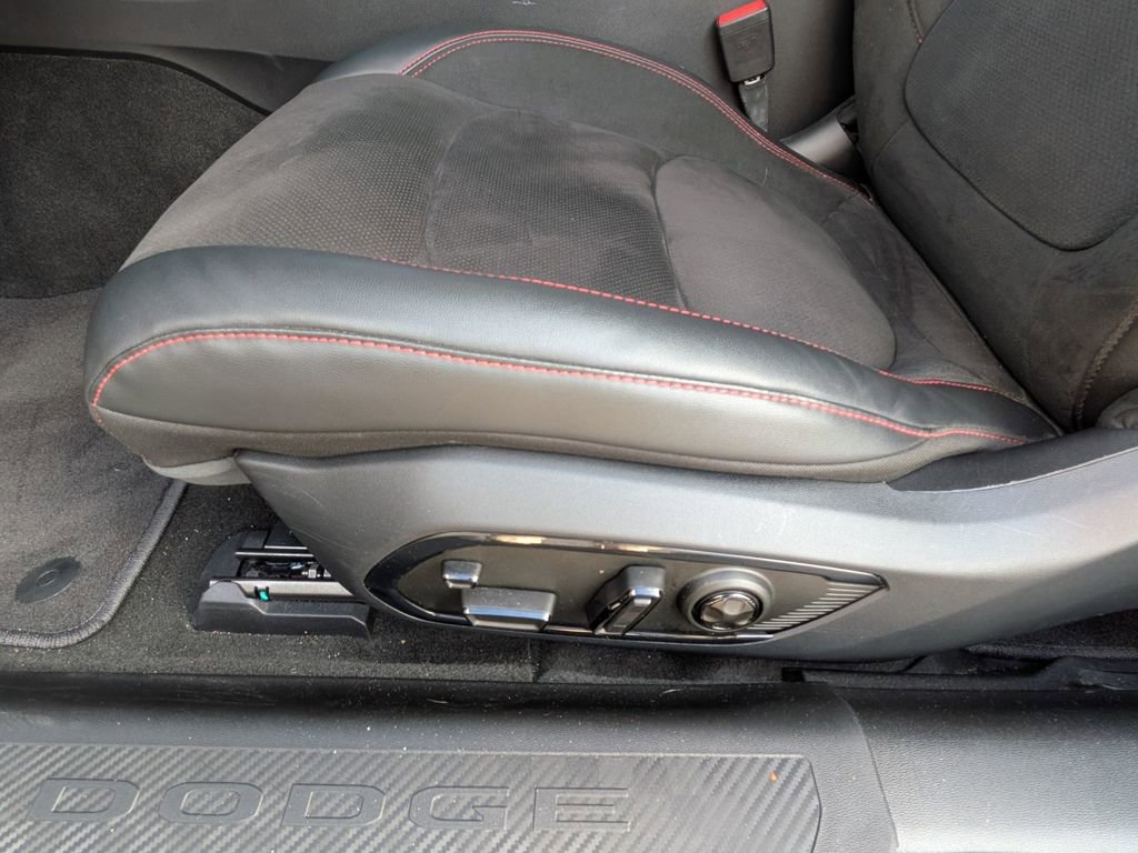 Used 2025 Dodge Charger R/T Scat Pack w/ Track Pack image 17