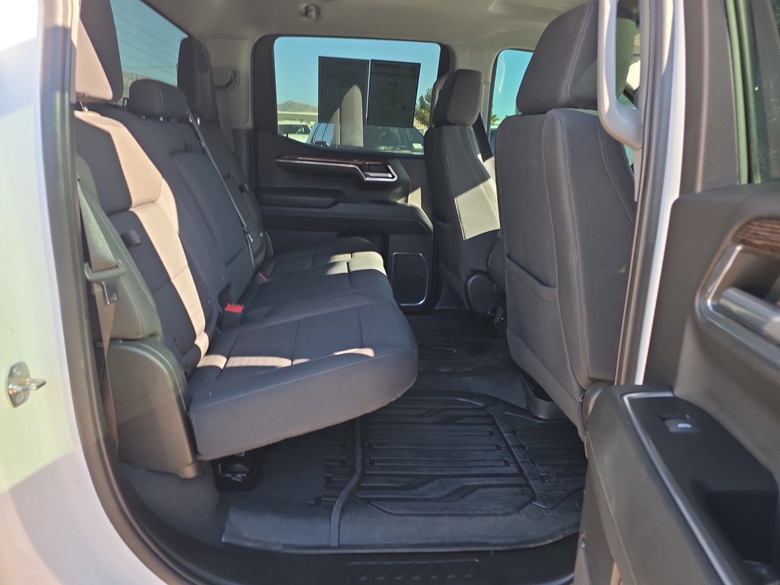 Used 2024 GMC Sierra 1500 Elevation image 28