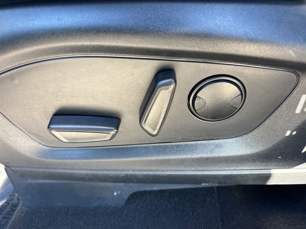 Used 2025 Ford Explorer ST-Line w/ ST-Line Street Pack image 10