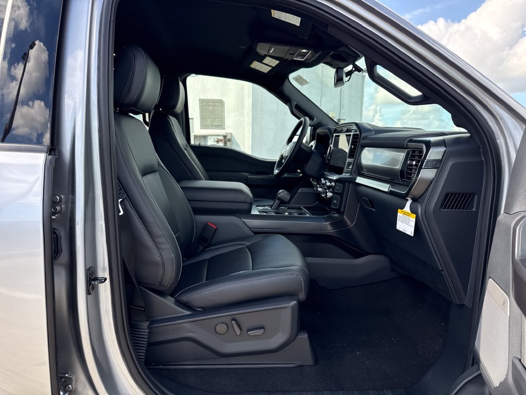 New 2026 Ford F150 Lariat w/ Equipment Group 501A Mid AWD/4WD image 21