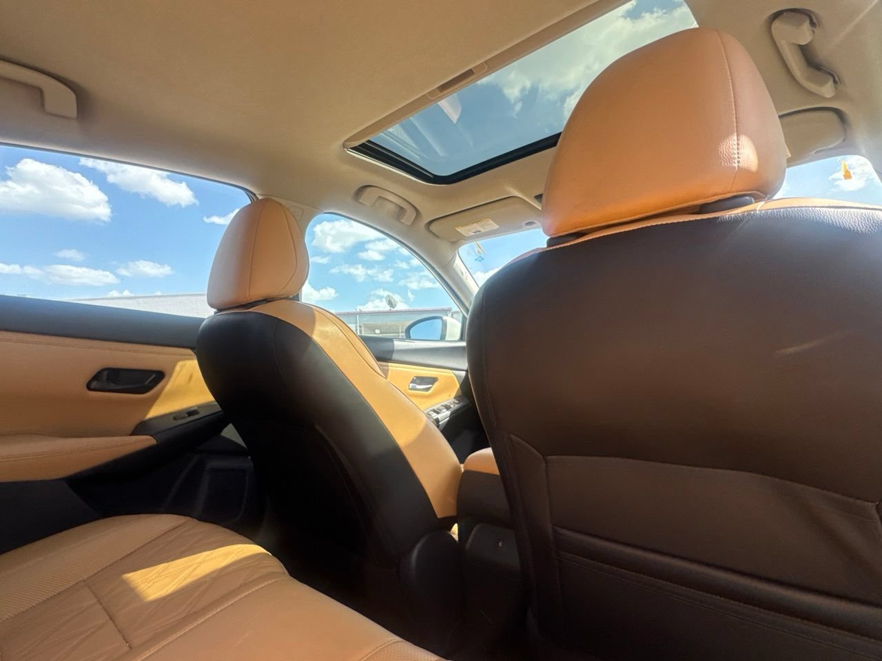 Certified 2025 Nissan Sentra SV w/ SV Premium Package FWD image 32