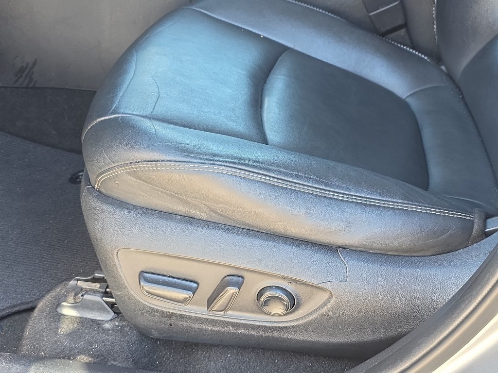 Used 2021 Toyota RAV4 Limited FWD image 36