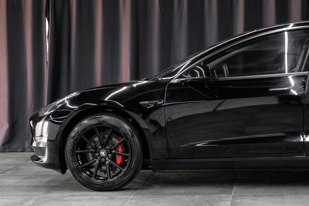 Used 2018 Tesla Model 3 Long Range image 17