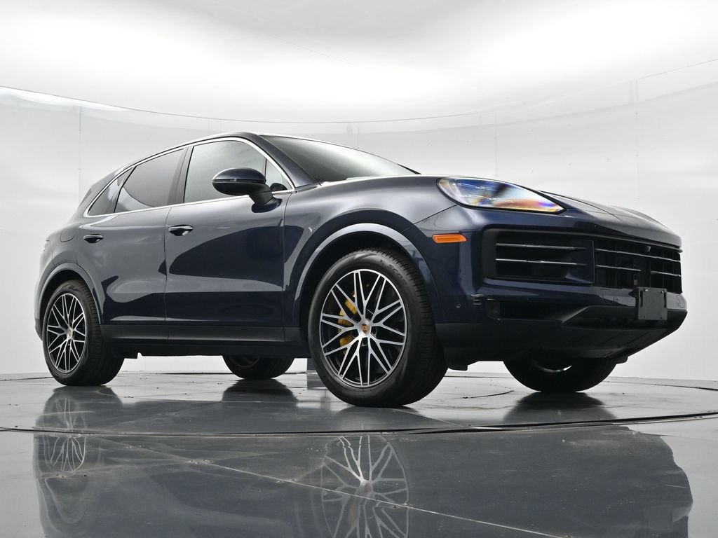 Certified 2025 Porsche Cayenne S AWD/4WD image 36