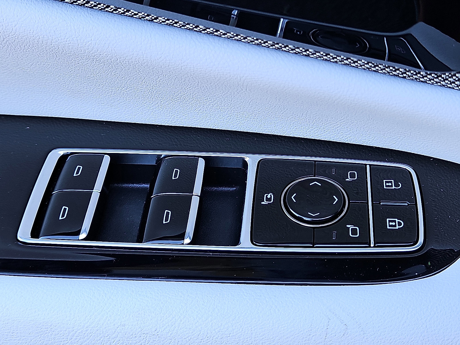 New 2026 Cadillac Optiq Sport 1 image 22