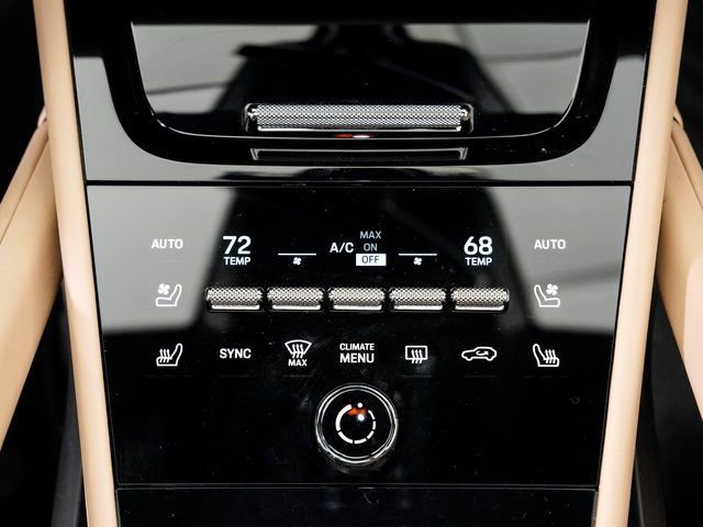 Certified 2025 Porsche Cayenne image 20