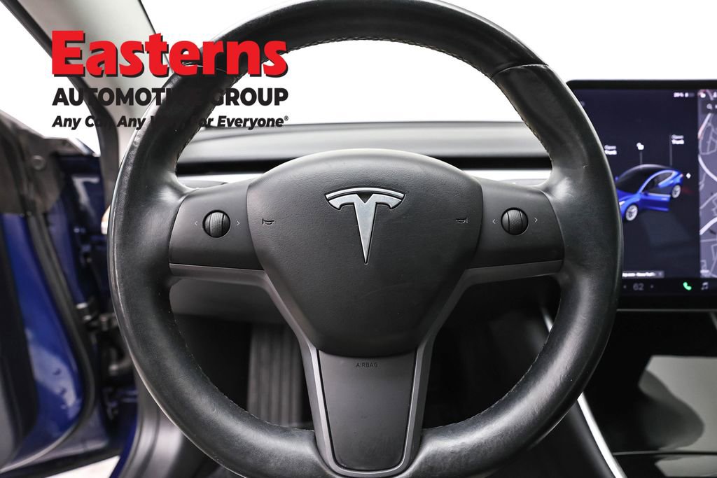 Used 2018 Tesla Model 3 Mid Range image 10