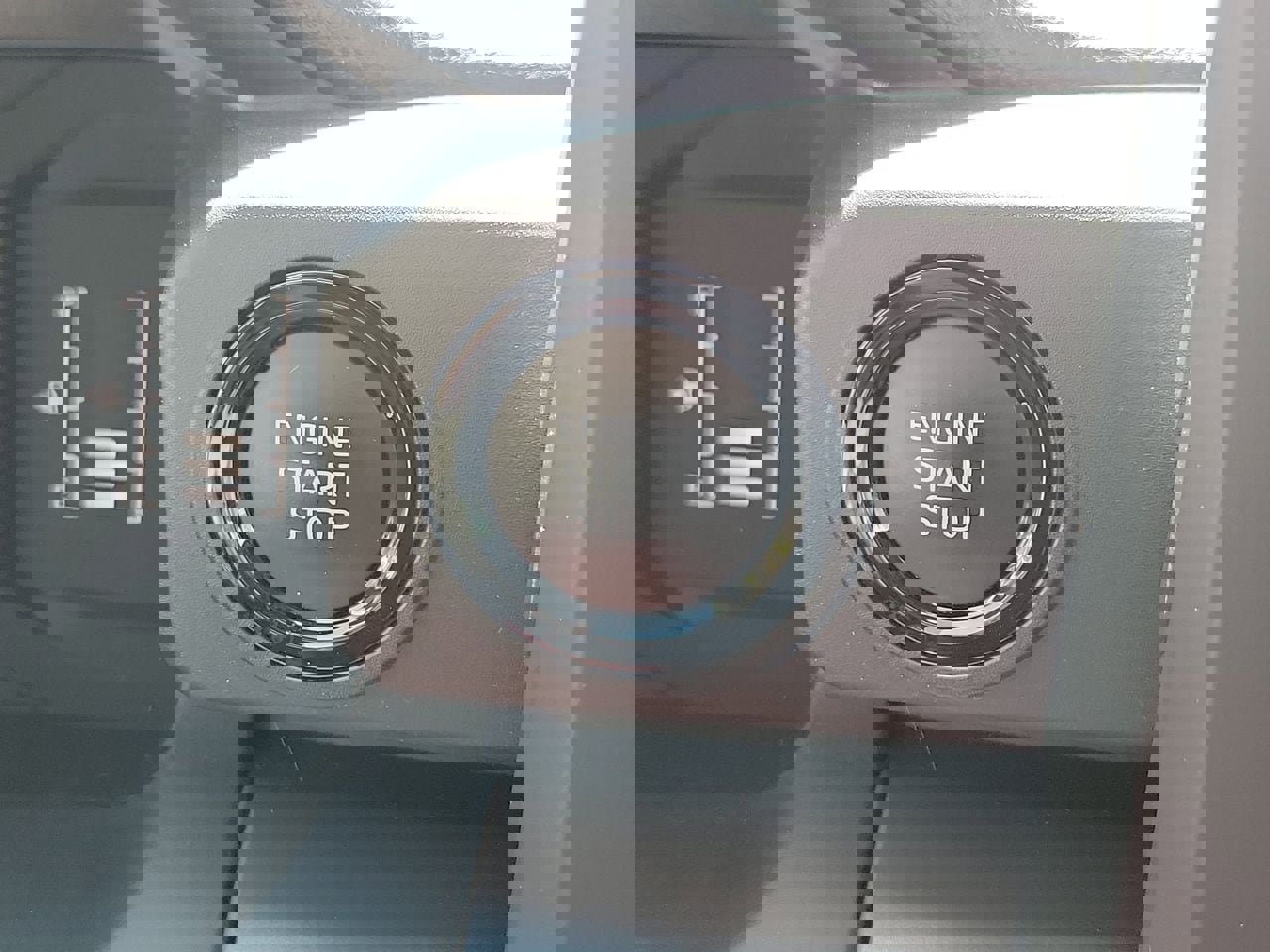 Used 2024 Toyota Tacoma SR5 w/ SR5 Upgrade Package image 30