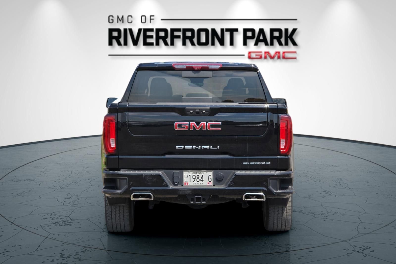 Used 2024 GMC Sierra 1500 Denali w/ Denali Reserve Package image 4