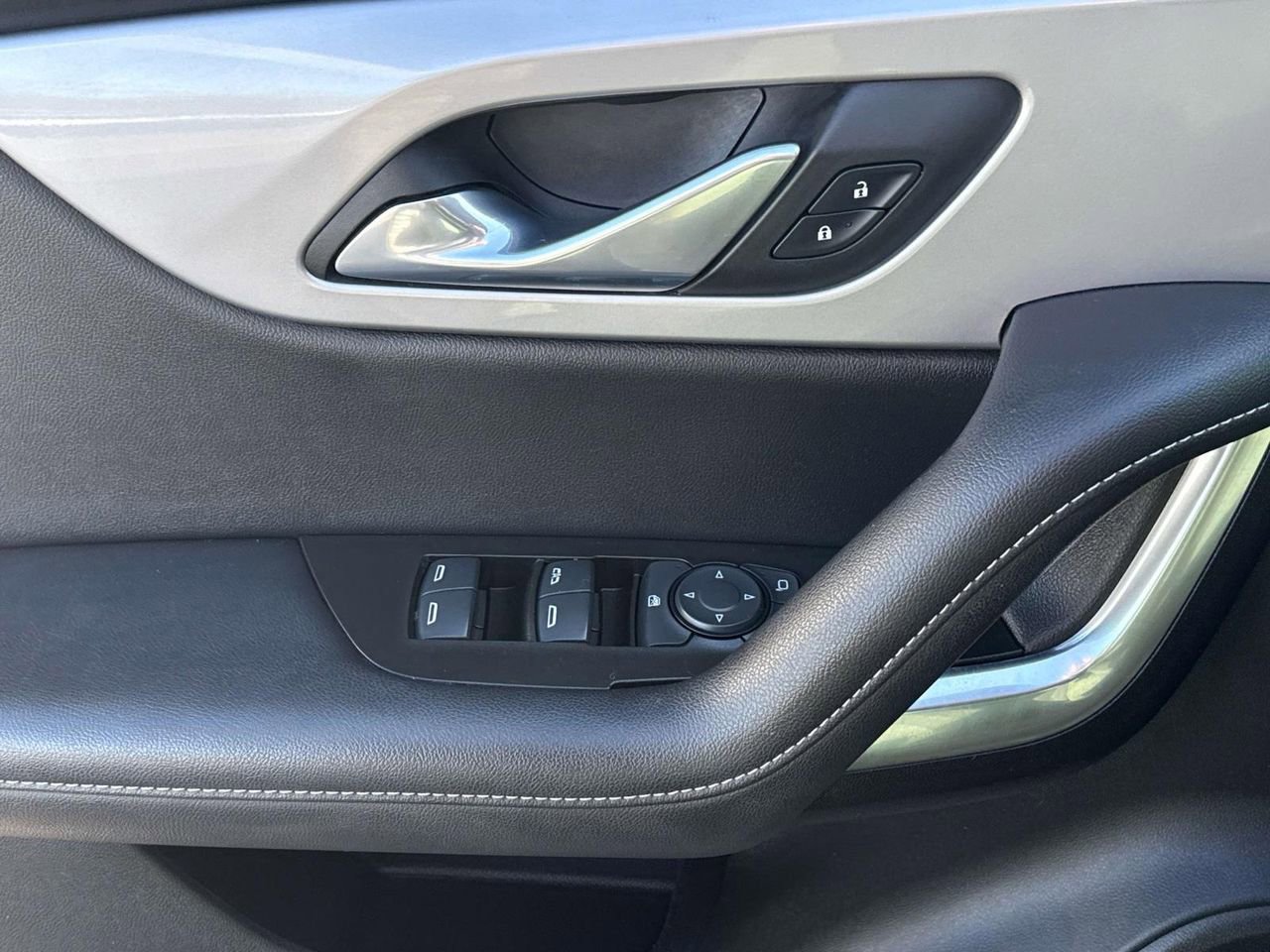 Used 2023 Chevrolet Blazer LT w/ Midnight/Sport Edition image 12