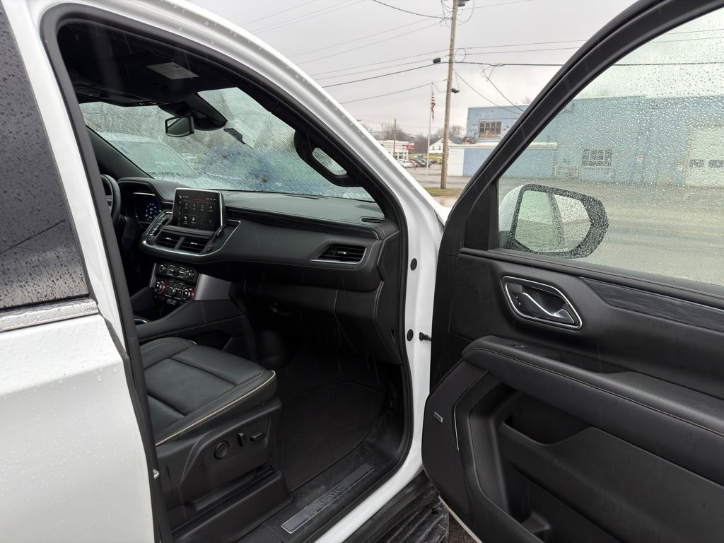 Used 2024 GMC Yukon SLT image 26