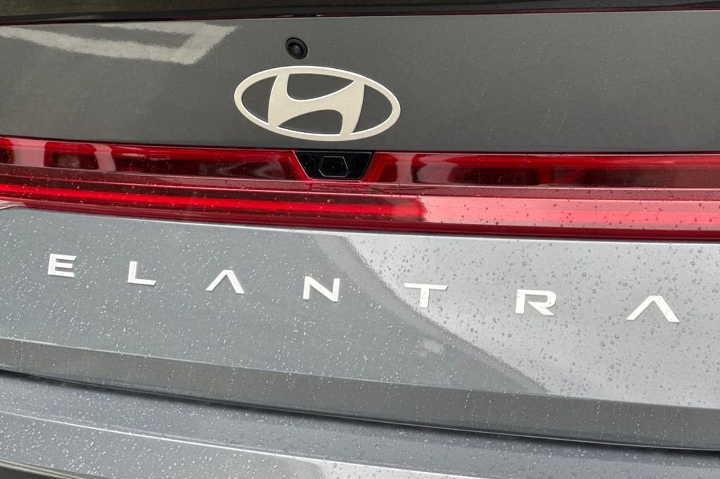 New 2026 Hyundai Elantra SEL Sport Premium FWD image 30