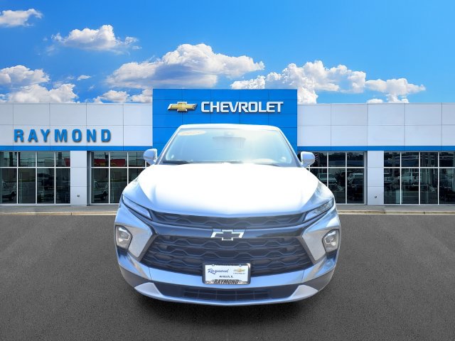 New 2026 Chevrolet Blazer LT w/ Convenience Package AWD/4WD image 9