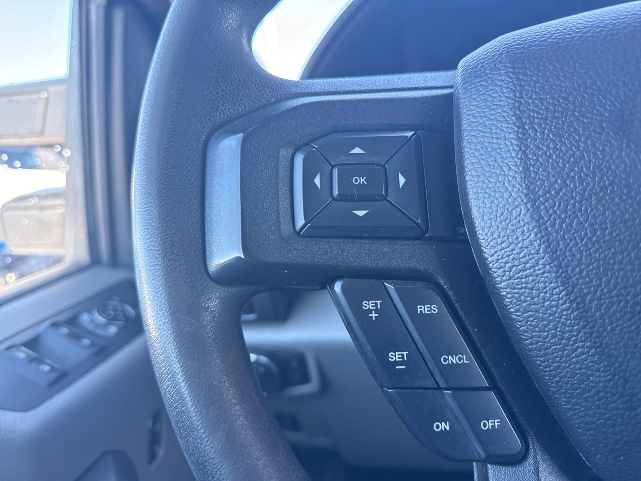 Used 2019 Ford F250 XLT w/ XLT Premium Package image 29