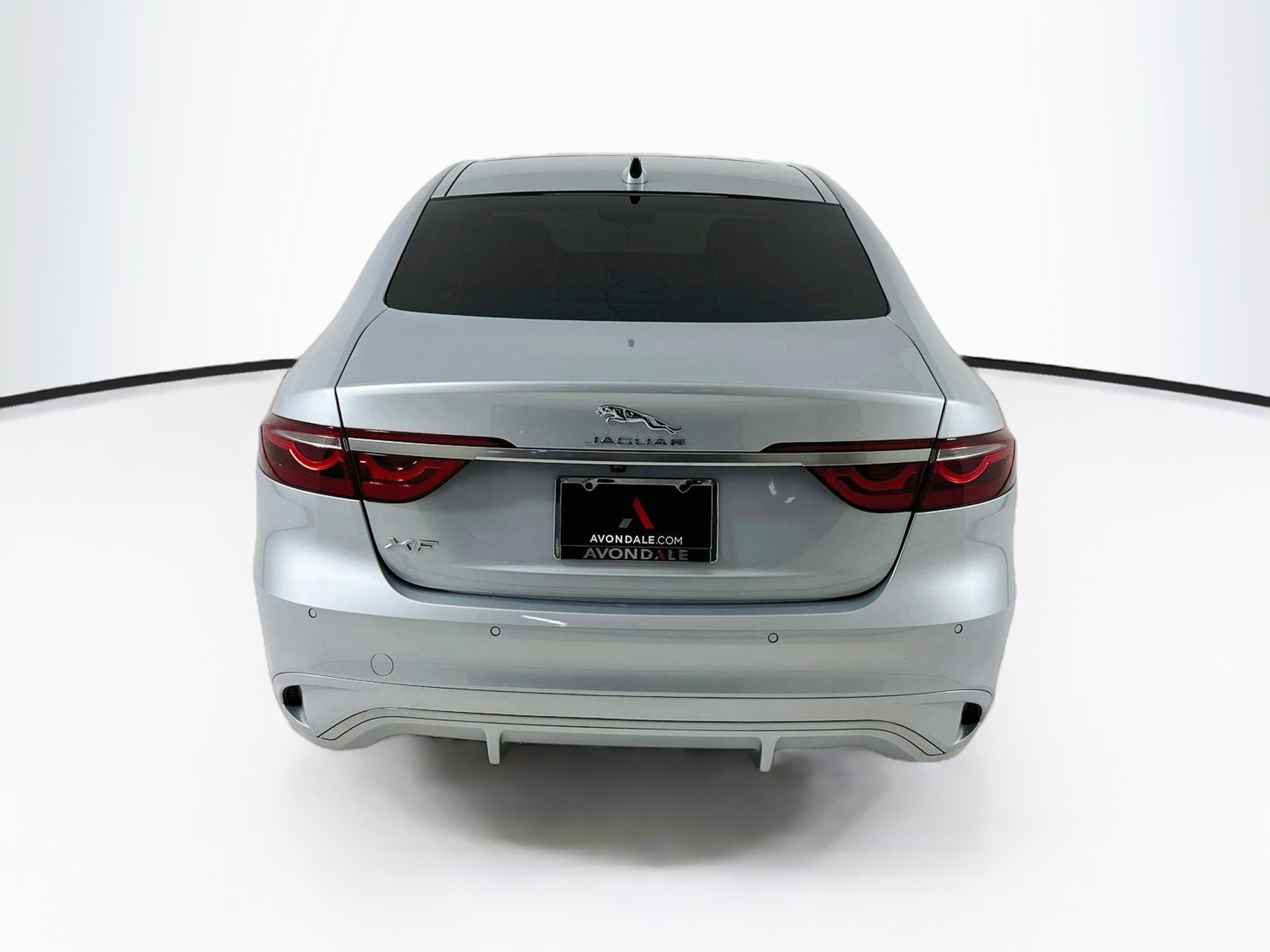 Used 2021 Jaguar XF SE RWD image 7