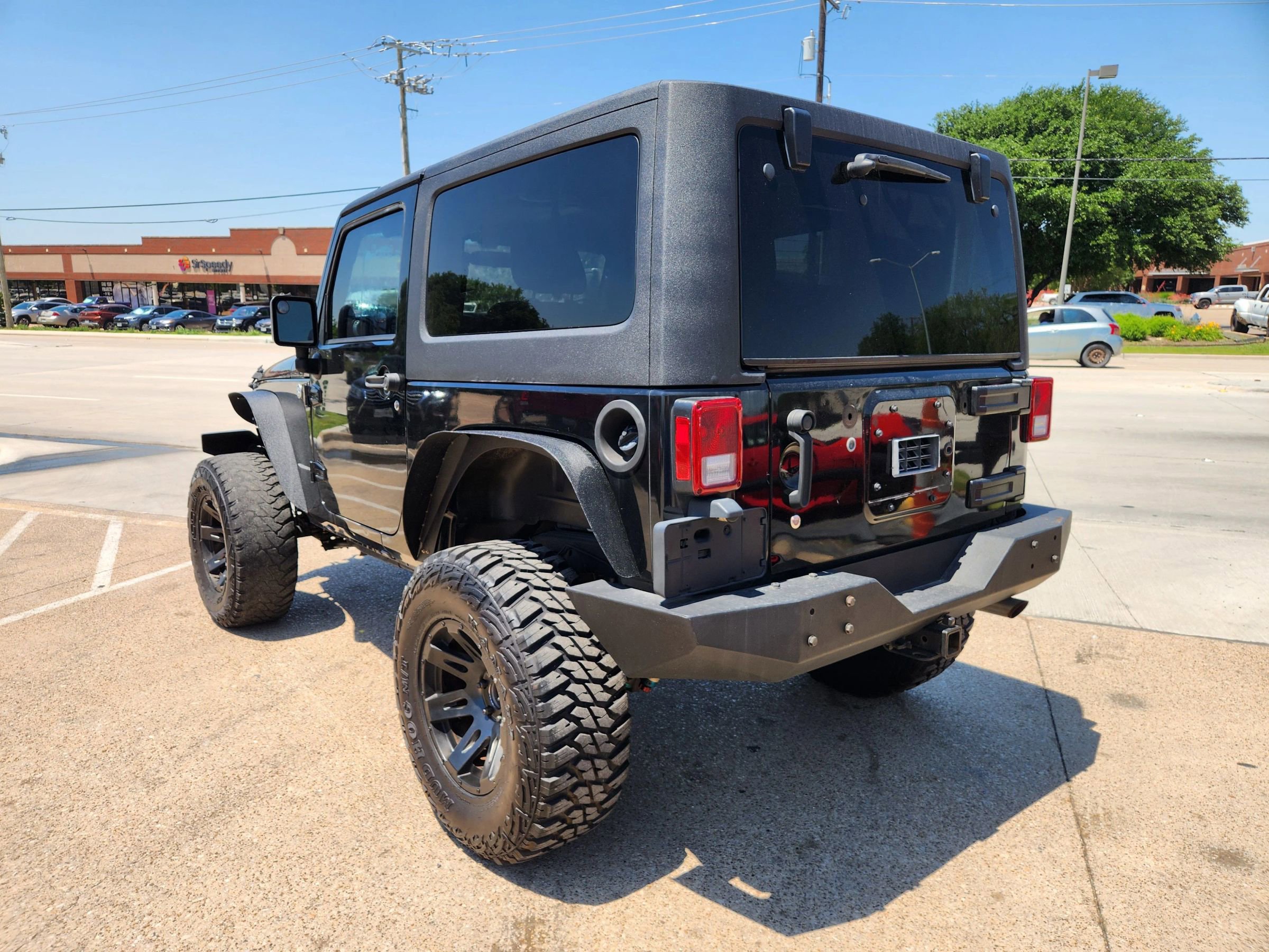 Used 2011 Jeep Wrangler Rubicon w/ PWR Convenience Group AWD/4WD image 3