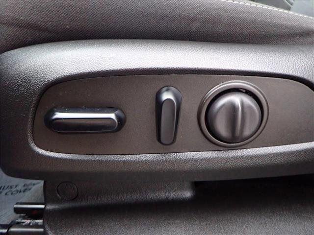 Used 2023 Chevrolet Blazer LT image 12