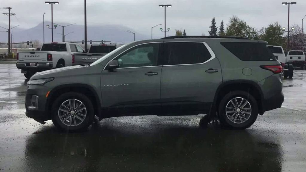 Used 2022 Chevrolet Traverse LT image 5