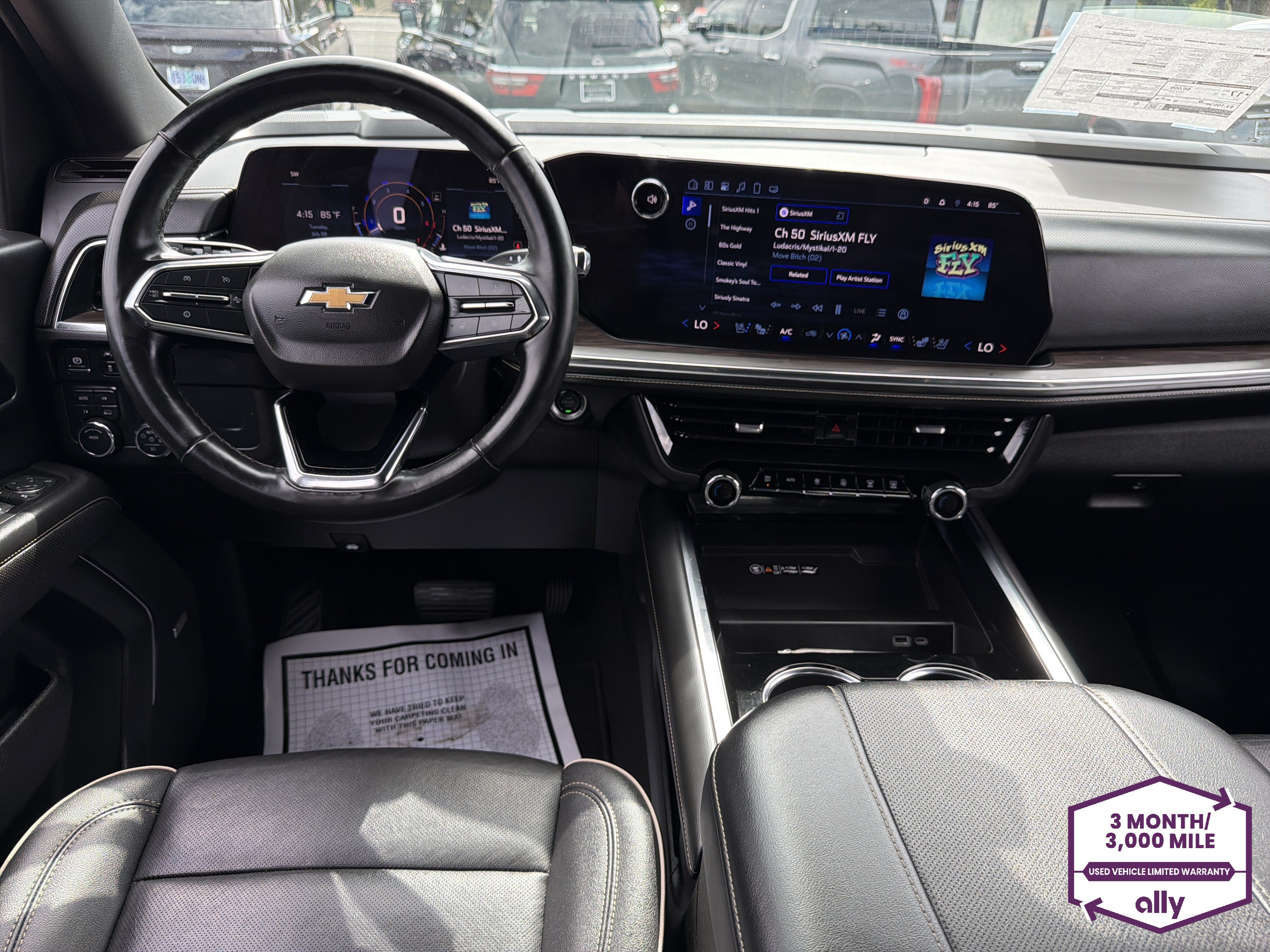 Used 2025 Chevrolet Tahoe Premier AWD/4WD image 13