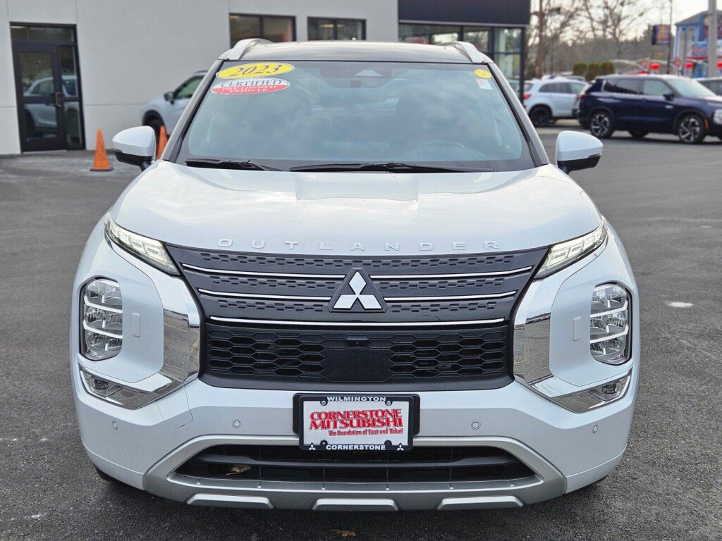 Used 2023 Mitsubishi Outlander SEL image 8