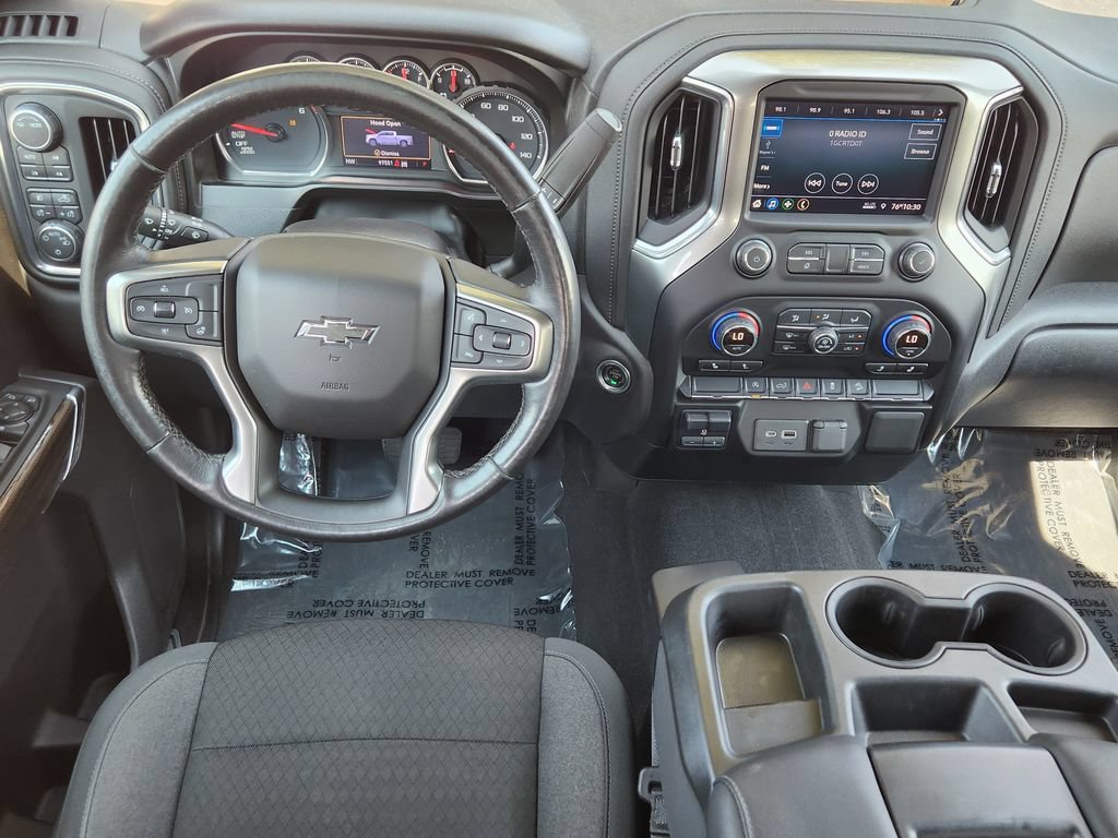 Used 2021 Chevrolet Silverado 1500 RST AWD/4WD image 3