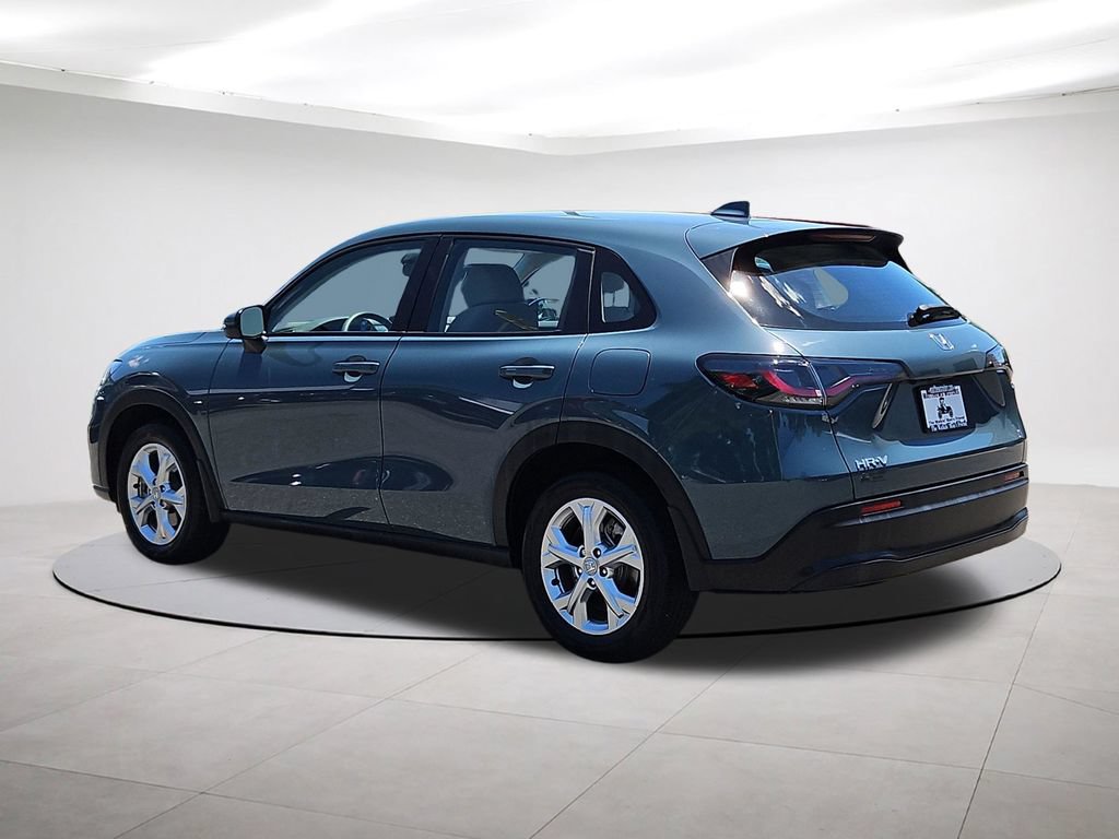 Used 2025 Honda HR-V LX image 5