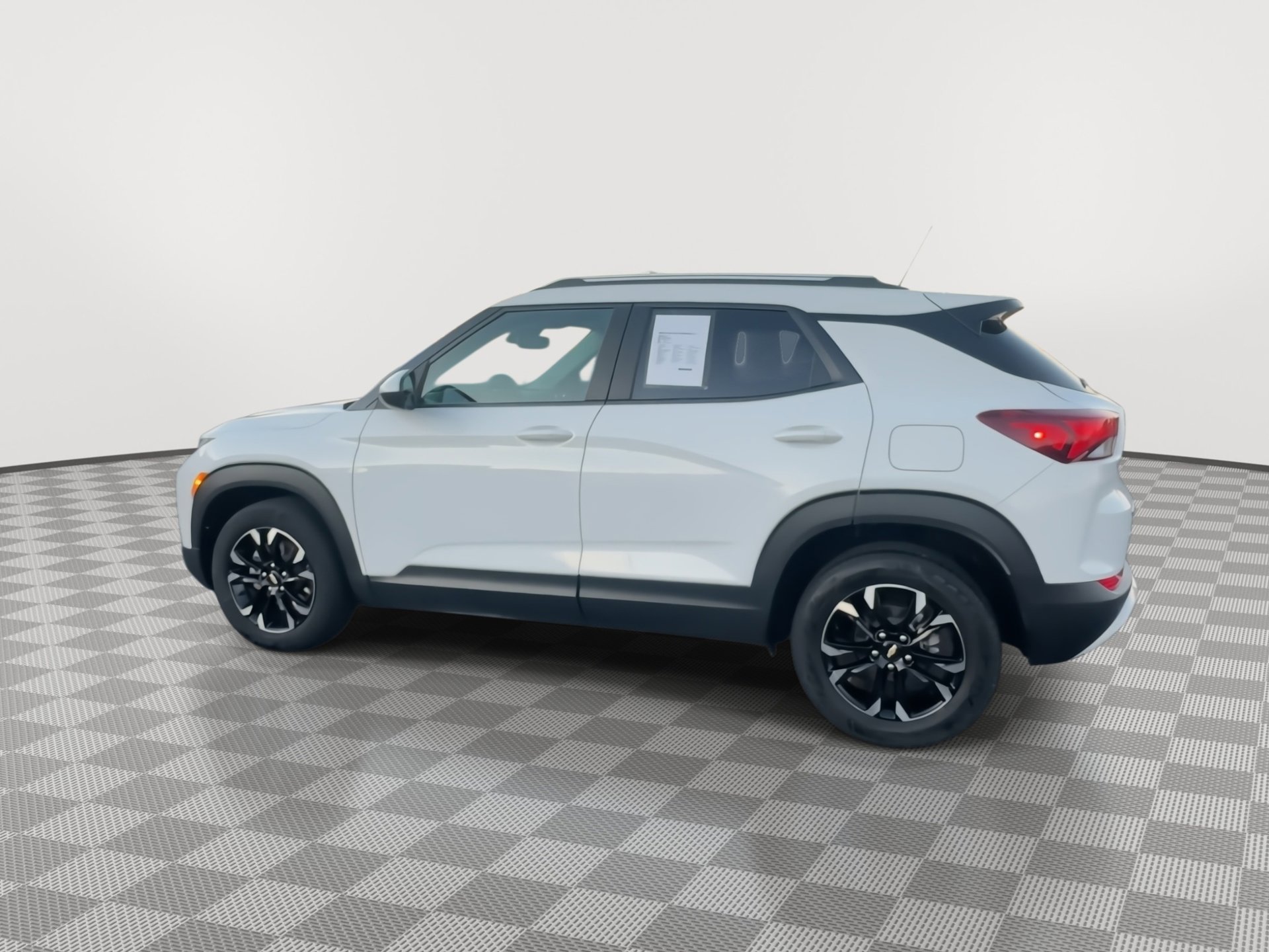 Used 2022 Chevrolet TrailBlazer LT w/ Convenience Package image 6