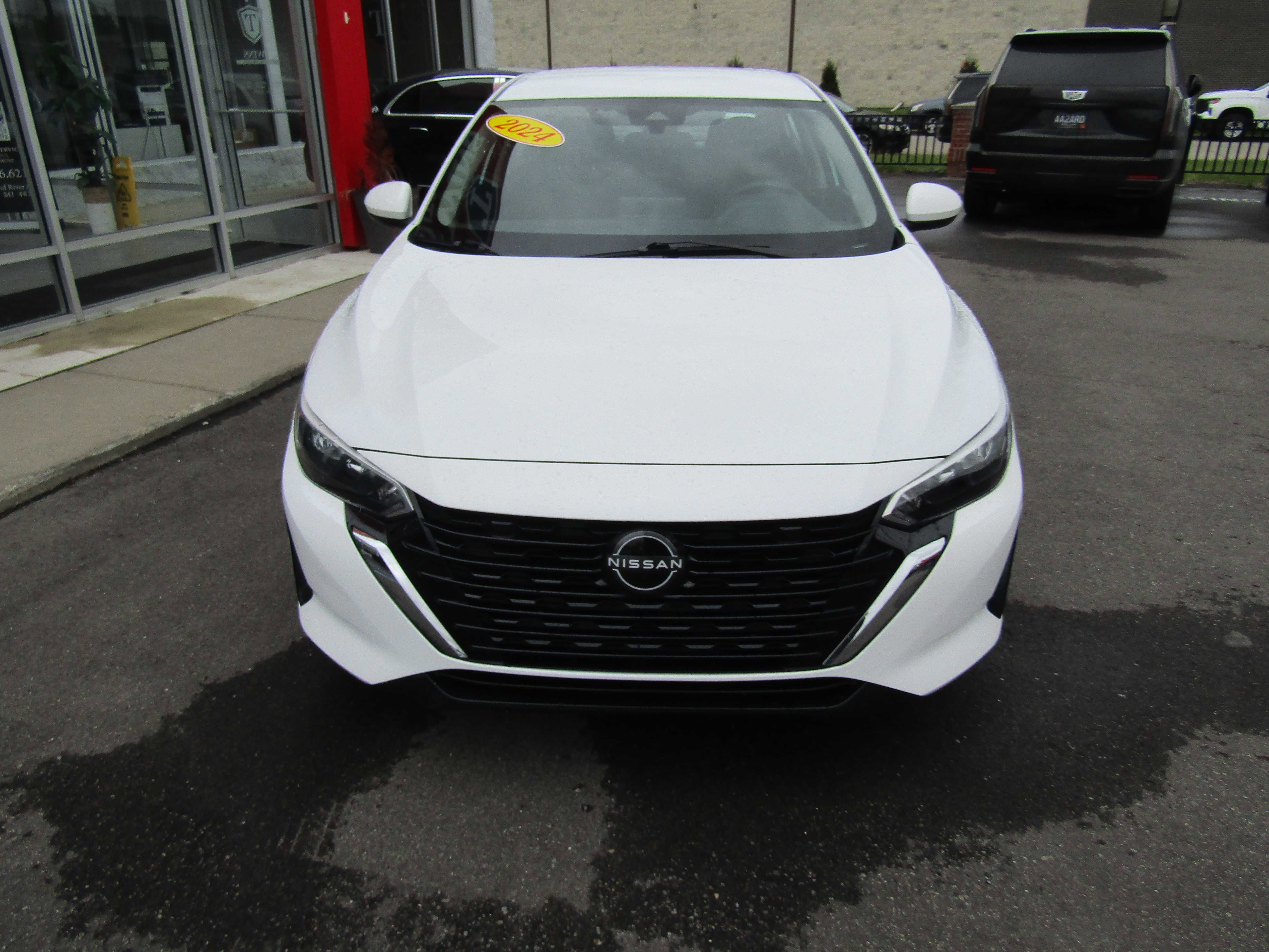 Used 2024 Nissan Sentra SV FWD image 3