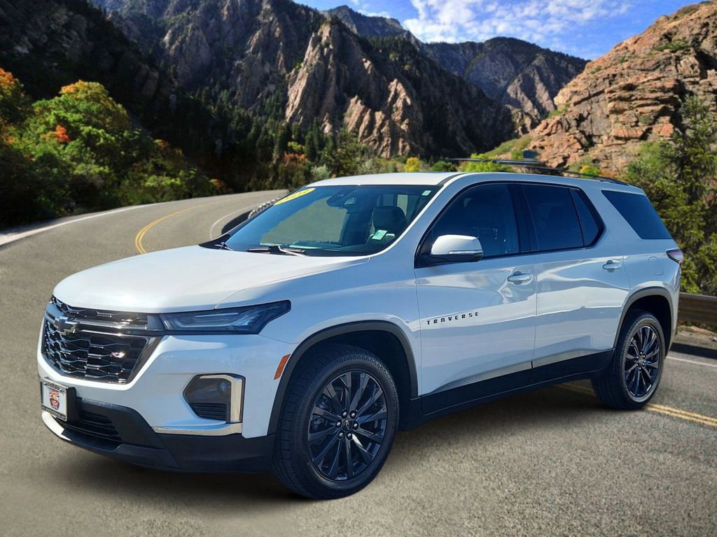 Used 2023 Chevrolet Traverse RS w/ LPO, Floor Liner Package image 5