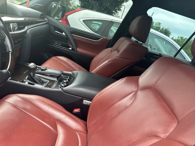 Used 2021 Lexus LX 570 4WD w/ Sport Package image 6