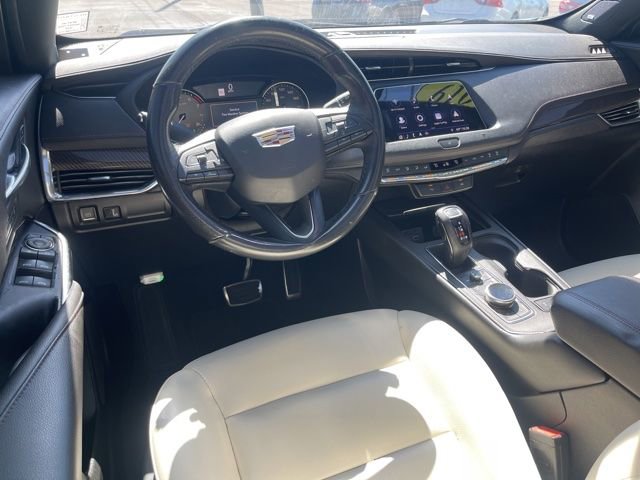 Used 2019 Cadillac XT4 Sport w/ Driver Awareness Package FWD image 10