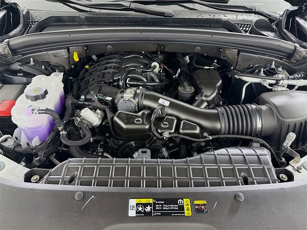 New 2025 Jeep Grand Cherokee Altitude image 32