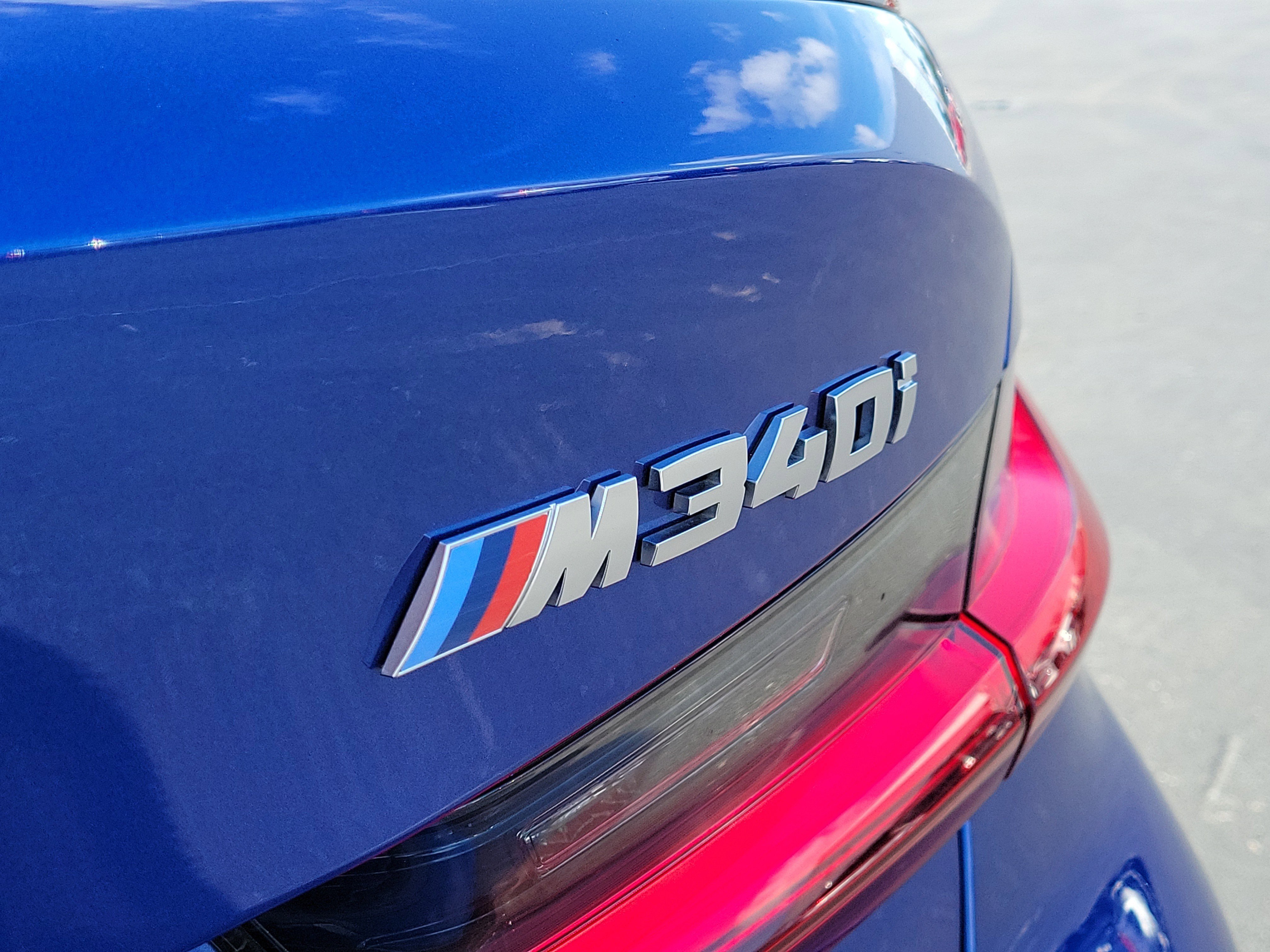 Used 2025 BMW M340i Sedan RWD image 5