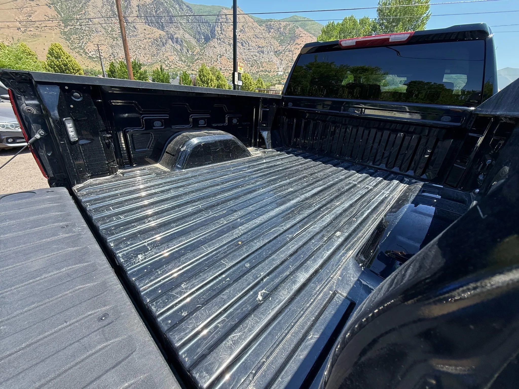 Used 2022 Chevrolet Silverado 1500 Custom w/ Safety Confidence Package image 12