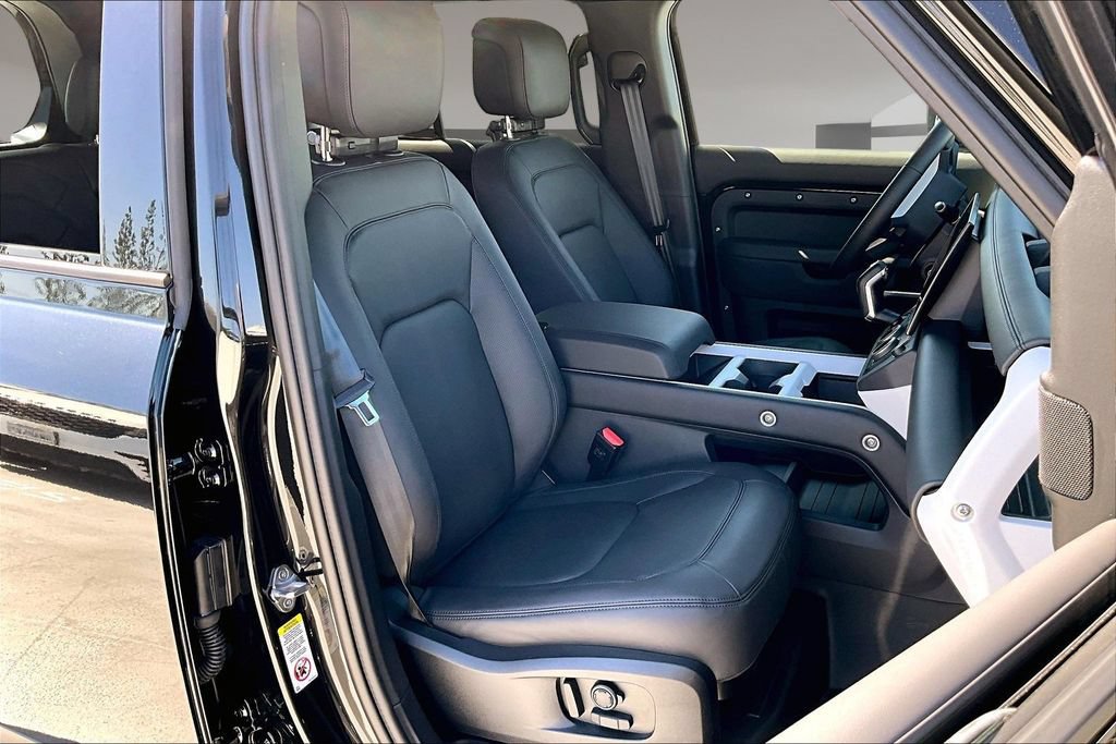 New 2026 Land Rover Defender 110 S AWD/4WD image 11