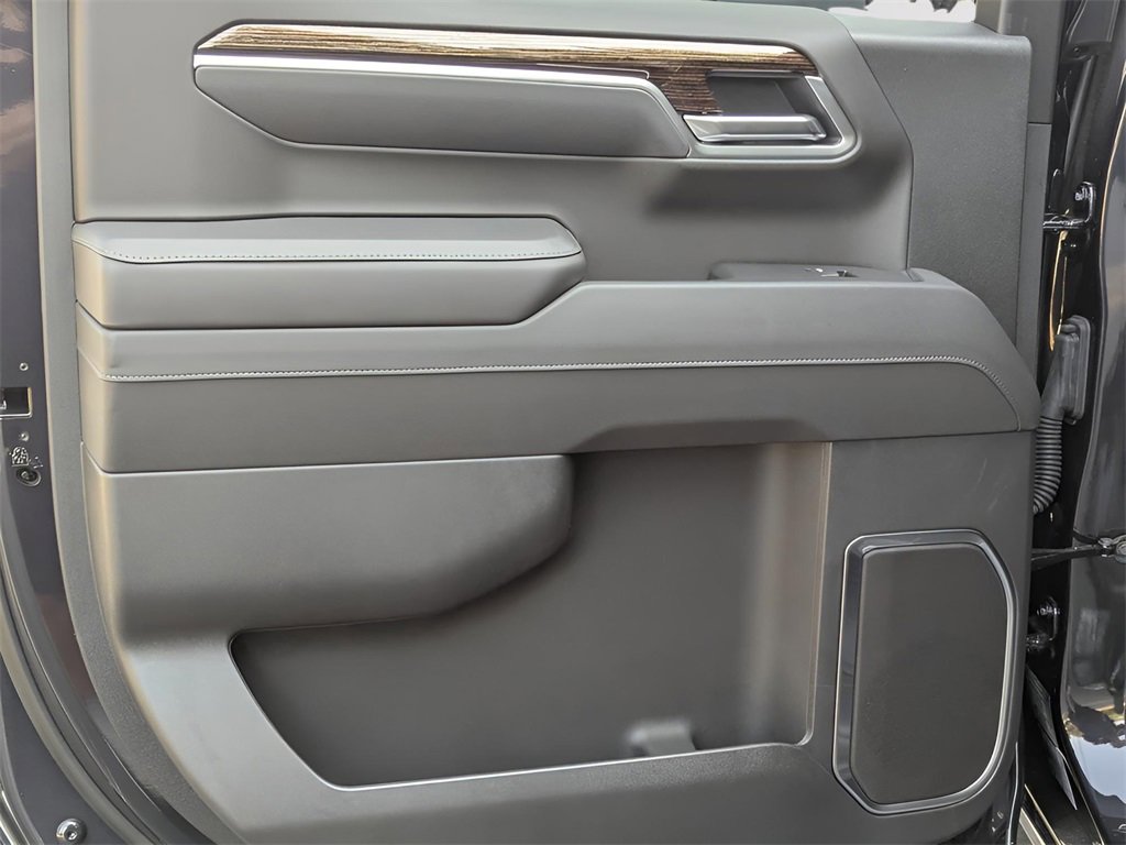 New 2026 GMC Sierra 1500 Elevation w/ Elevation Premium Package image 13