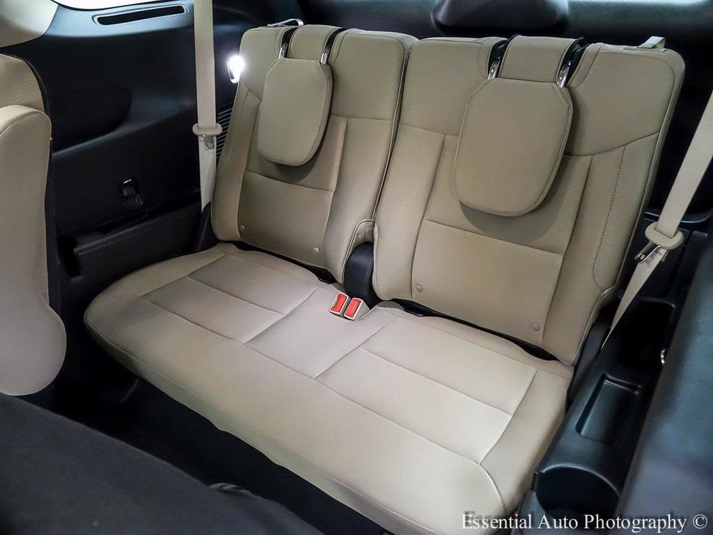 Certified 2022 Ford Explorer XLT image 12